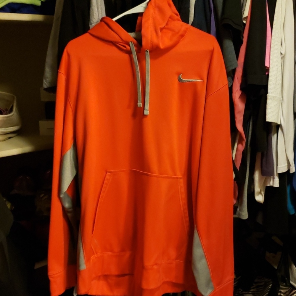 Nike Therma-Fit Hoodie